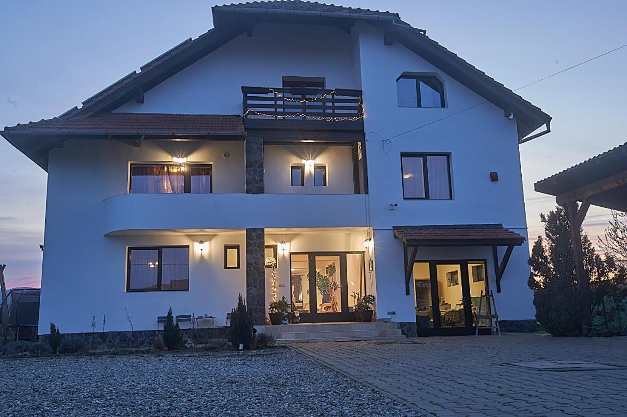 Insula Christiana Hotel Cristian  Ngoại thất bức ảnh